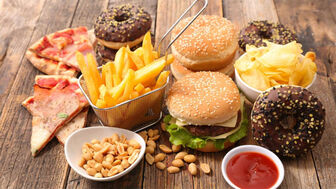 Loại thực phẩm liên quan tới nguy cơ mắc một số bệnh ung thư