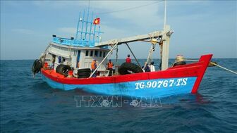Kiên Giang: Liên tiếp bắt giữ tàu vận chuyển dầu DO trái phép trên biển