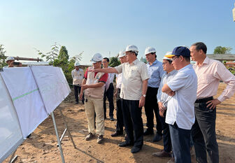 Chủ tịch UBND tỉnh An Giang Nguyễn Thanh Bình kiểm tra tiến độ thi công các công trình, dự án trọng điểm
