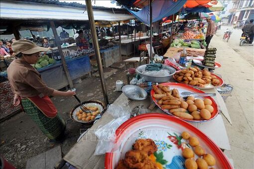 Chính phủ Lào đẩy mạnh nỗ lực tìm giải pháp vực dậy nền kinh tế