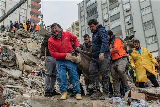 Động đất tại Thổ Nhĩ Kỳ và Syria: Số nạn nhân thiệt mạng lên tới trên 7.300 người