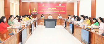 Thường trực Ban Bí thư Trương Thị Mai chủ trì tọa đàm chuyên đề về công tác cán bộ nữ