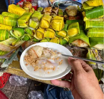 Món ăn vặt dân dã nào của người Việt được xếp hạng ngon nhất thế giới?