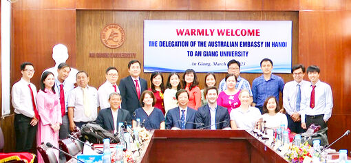 Trường Đại học An Giang làm việc với đoàn công tác Đại sứ quán Úc tại Hà Nội