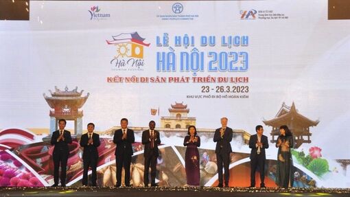 Tưng bừng Lễ hội du lịch Hà Nội năm 2023