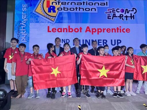 Đội Việt Nam giành nhiều giải thưởng tại cuộc thi Robothon quốc tế 2023