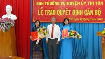 2 cán bộ nữ huyện Tri Tôn nhận nhiệm vụ mới