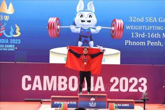 SEA Games 32: Đô cử Nguyễn Quốc Toàn giành HCV, phá 3 kỷ lục đại hội
