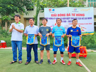 Giải bóng đá tứ hùng kỷ niệm 133 ngày sinh Chủ tịch Hồ Chí Minh