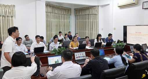 Trang bị kỹ năng viết tin, bài cho các cán bộ phụ trách trang/cổng thông tin điện tử trong tỉnh An Giang