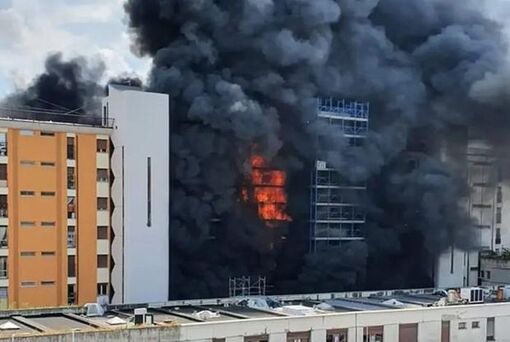 Italy: Hỏa hoạn nghiêm trọng tại chung cư đang được cải tạo
