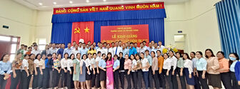 Khai giảng lớp Trung cấp lý luận chính trị B171