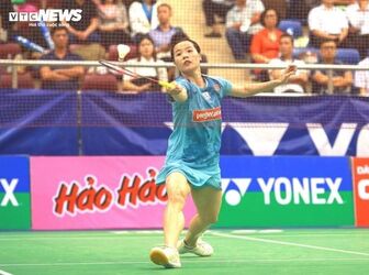 Thắng kịch tính tay vợt Nhật Bản, Nguyễn Thùy Linh vô địch Vietnam Open 2023