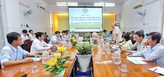 Kiểm tra công tác phòng, chống bệnh tay chân miệng, sốt xuất huyết ở huyện Châu Phú
