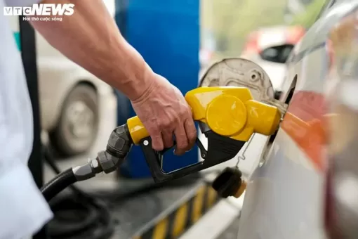 Giá xăng dầu hôm nay 22/9: Suy giảm sau khi lãi suất được giữ nguyên