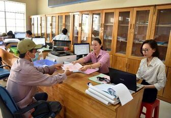 Cải cách chính sách tiền lương: Xây dựng 5 bảng lương mới