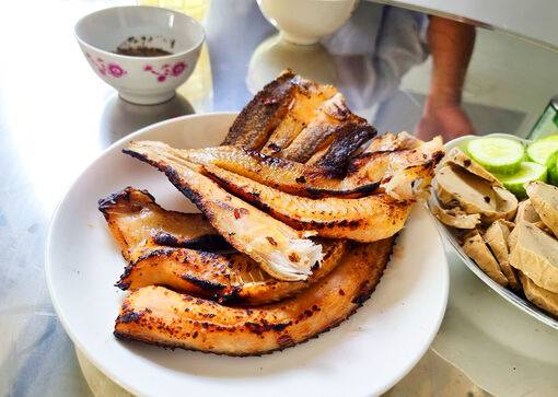 Nhớ con khô cá đồng