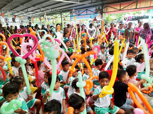 Thắp sáng ước mơ cho học sinh dân tộc thiểu số Khmer huyện Tri Tôn