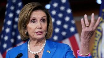 Lãnh đạo lâm thời Hạ viện đòi bà Pelosi nhường văn phòng, ông Trump được đề cử