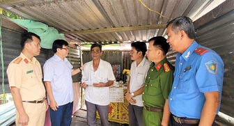 Ban An toàn giao thông tỉnh An Giang thăm hỏi, động viên gia đình nạn nhân tai nạn giao thông