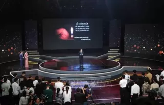 Tối 19/11, diễn ra Lễ tưởng niệm các nạn nhân tử vong do TNGT tại Việt Nam năm 2023