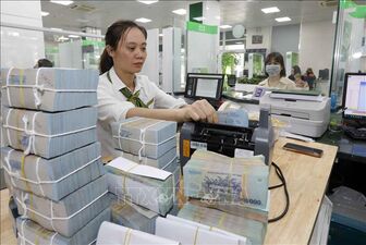 Giao dịch từ 400 triệu đồng trở lên phải báo cáo Ngân hàng Nhà nước: Siết chặt giao dịch đáng ngờ