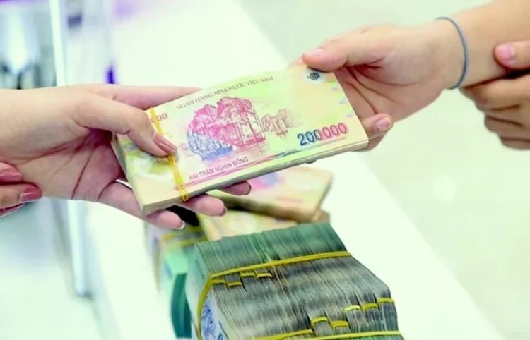 Lãi suất ngân hàng chưa ngừng giảm